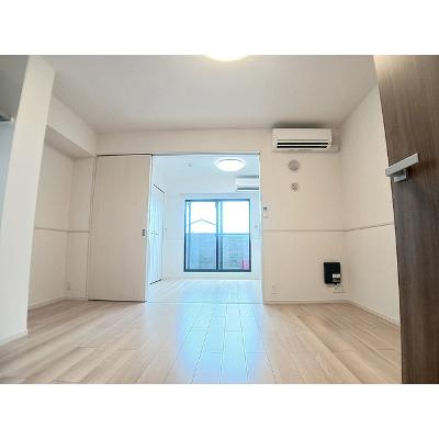 ヒカルサ尼崎神崎町 305【管理NO：1-028236601-03050】 ★家具家電は申し込み後に搬入します★の物件画像