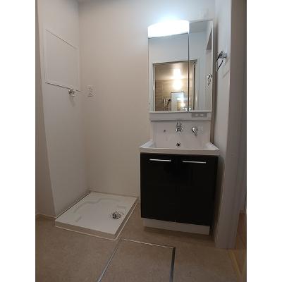 ヒカルサ尼崎神崎町 305【管理NO：1-028236601-03050】 ★家具家電は申し込み後に搬入します★の物件画像