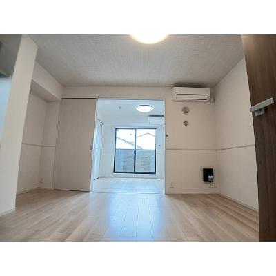 ヒカルサ尼崎神崎町 203【管理NO：1-028236601-02030】 ★家具家電は申し込み後に搬入します★の物件画像