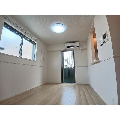 ブリリアンス 103【管理NO：1-028227101-01030】 ★家具家電は申し込み後に搬入しますの物件画像