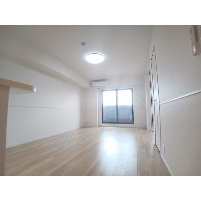 リヴァーサイド　ヴィラ 303【管理NO：1-027670301-03030】 ★家具家電は申し込み後に搬入しますの物件画像