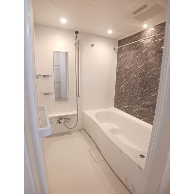リヴァーサイド　ヴィラ 302【管理NO：1-027670301-03020】 ★家具家電は申し込み後に搬入しますの物件画像