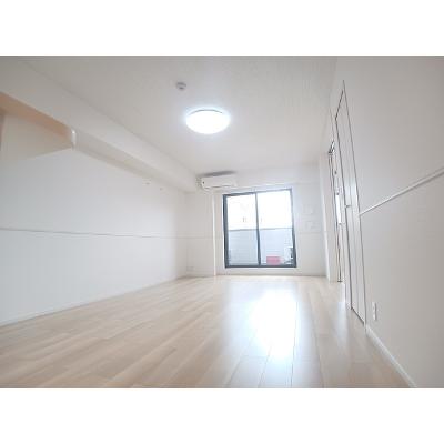 リヴァーサイド　ヴィラ 203【管理NO：1-027670301-02030】 ★家具家電は申し込み後に搬入しますの物件画像
