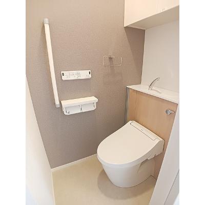 リヴァーサイド　ヴィラ 104【管理NO：1-027670301-01040】 ★家具家電は申し込み後に搬入しますの物件画像