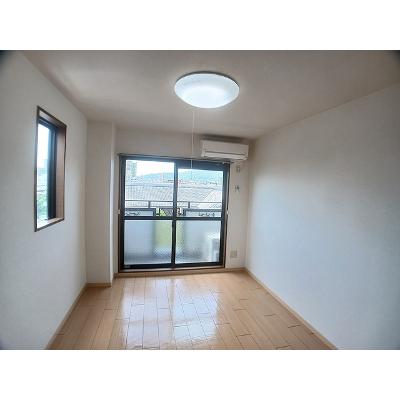 パールレジデンスⅡ 301【管理NO：1-009535801-03010】 ★家具家電は申し込み後に搬入しますの物件画像