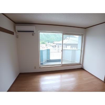 ライジングヒルズ 201【管理NO：1-009438201-02010】 ★家具家電は申し込み後に搬入しますの物件画像