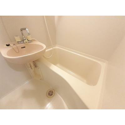 ディアコート 202【管理NO：1-007272901-02020】 ★家具家電は申し込み後に搬入します 2026年08月中旬入居可能の物件画像