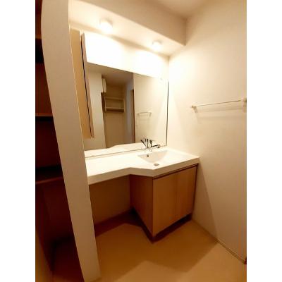 カーサ　セレーナＢ 102【管理NO：1-021238802-01020】 ★家具家電は申し込み後に搬入します 2026年08月上旬入居可能の物件画像