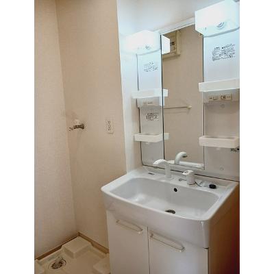 コートディアス 104【管理NO：1-016383601-01040】 ★家具家電は申し込み後に搬入しますの物件画像
