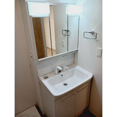 シェル・ブルゥ 101【管理NO：1-028186201-01010】 ★家具家電は申し込み後に搬入しますの物件画像