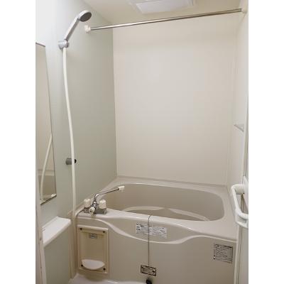 グランブルⅢ 102【管理NO：1-017022501-01020】 ★家具家電は申し込み後に搬入します 2026年07月下旬入居可能の物件画像
