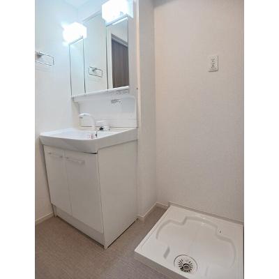 ヒカルサ明石土山 203【管理NO：1-028295701-02030】 ★家具家電は申し込み後に搬入します★の物件画像