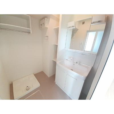 カトレアⅠ 201【管理NO：1-027232001-02010】 ★家具家電は申し込み後に搬入します 2026年07月中旬入居可能の物件画像