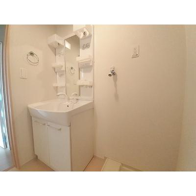 ノッティングヒルコートＦ 202【管理NO：1-017079701-02020】 ★家具家電は申し込み後に搬入しますの物件画像
