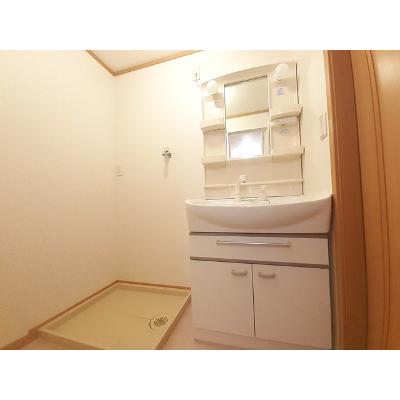 ヴィラ・ポポラーレⅡ 201【管理NO：1-012835002-02010】 ★家具家電は申し込み後に搬入しますの物件画像