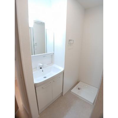 パイン　フォレスト 204【管理NO：1-028494101-02040】 ★家具家電は申し込み後に搬入します★の物件画像