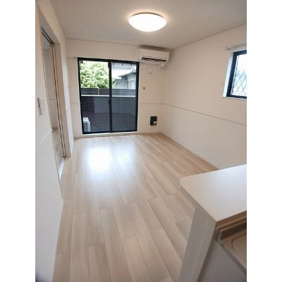 パイン　フォレスト 105【管理NO：1-028494101-01050】 ★家具家電は申し込み後に搬入しますの物件画像