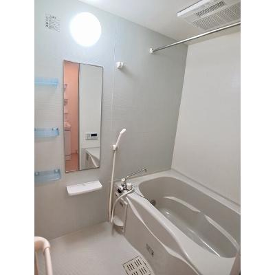 パイン　グローブ 102【管理NO：1-018643402-01020】 ★家具家電は申し込み後に搬入します★の物件画像