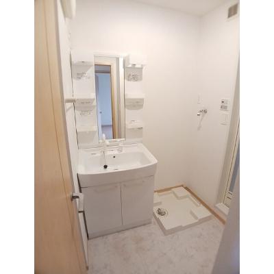 グランディールⅡ－Ｂ 102【管理NO：1-016452202-01020】 ★家具家電は申し込み後に搬入します★の物件画像