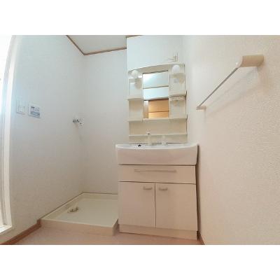 サンハイツⅢ 102【管理NO：1-013506701-01020】 ★家具家電は申し込み後に搬入します 2026年08月中旬入居可能の物件画像