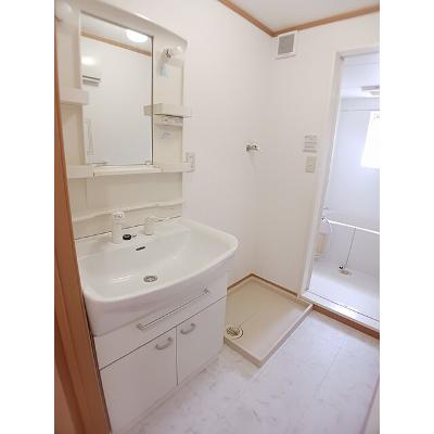 カモミールⅢ　Ａ 202【管理NO：1-012902001-02020】 ★家具家電は申し込み後に搬入しますの物件画像
