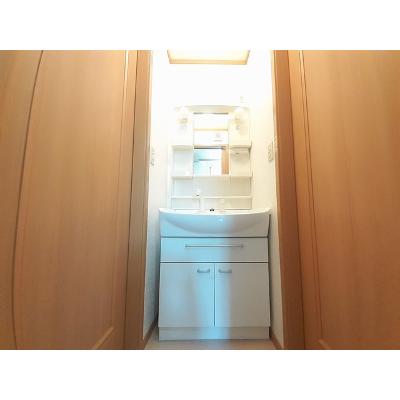 エレガンシア 102【管理NO：1-012807001-01020】 ★家具家電は申し込み後に搬入しますの物件画像