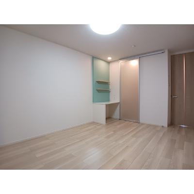 フロレゾンⅡ 101【管理NO：1-026840702-01010】 ★家具家電は申し込み後に搬入しますの物件画像