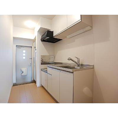 アマルフィ３７ 101【管理NO：1-018456301-01010】 ★家具家電は申し込み後に搬入します★の物件画像