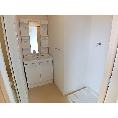 アマルフィ３７ 101【管理NO：1-018456301-01010】 ★家具家電は申し込み後に搬入します★の物件画像