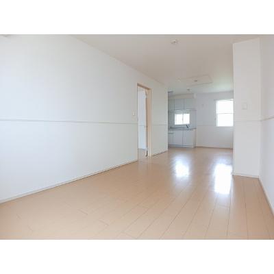 サニーサイド 101【管理NO：1-018331401-01010】 ★家具家電は申し込み後に搬入しますの物件画像