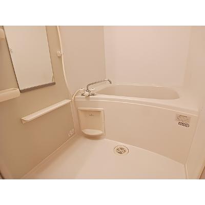 プリート 102【管理NO：1-014287401-01020】 ★家具家電は申し込み後に搬入します★の物件画像