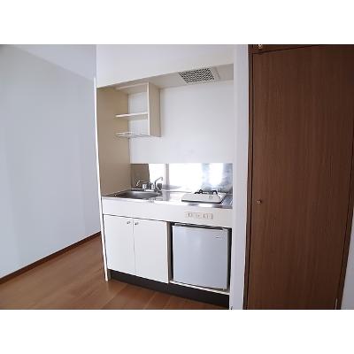 メゾンソレイユ 404【管理NO：1-009463401-04040】 ★家具家電は申し込み後に搬入します★の物件画像