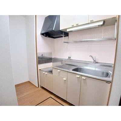 シャルマン今宿 102【管理NO：1-007772201-01020】 ★家具家電は申し込み後に搬入しますの物件画像
