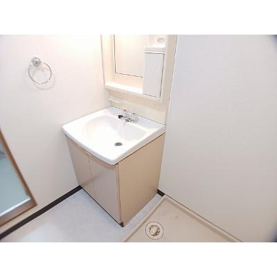 グランディオーズ 301【管理NO：1-007300501-03010】 ★家具家電は申し込み後に搬入しますの物件画像
