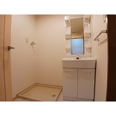 アクロポリス１ 102【管理NO：1-006041101-01020】 ★家具家電は申し込み後に搬入します★の物件画像