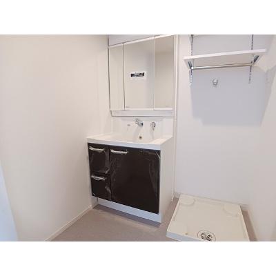 ＫＵＮＩＯ 403【管理NO：1-026989701-04030】 ★家具家電は申し込み後に搬入しますの物件画像