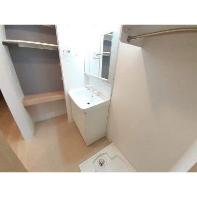 ヴァンベールⅡ 103【管理NO：1-025837002-01030】 ★家具家電は申し込み後に搬入します★の物件画像