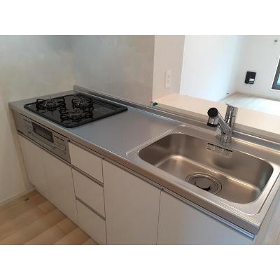 ヴィラ　ドゥ　グレーヌ梅ケ谷Ｂ 202【管理NO：1-025806402-02020】 ★家具家電は申し込み後に搬入しますの物件画像