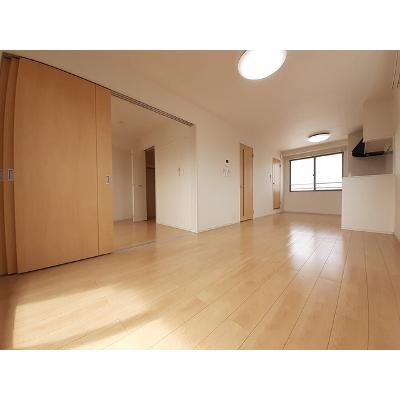 カーサ・プレッソ 301【管理NO：1-022108901-03010】 ★家具家電は申し込み後に搬入します★の物件画像