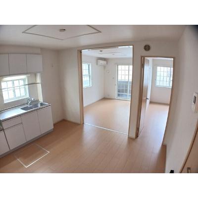 プリムローズ 101【管理NO：1-018116501-01010】 ★家具家電は申し込み後に搬入しますの物件画像