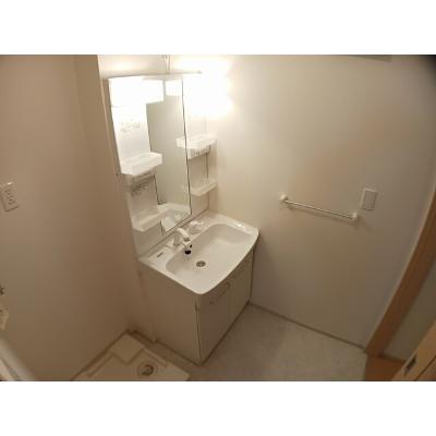 プリムローズ 101【管理NO：1-018116501-01010】 ★家具家電は申し込み後に搬入しますの物件画像
