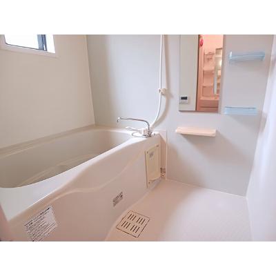 エレガントリヴ 104【管理NO：1-018081601-01040】 ★家具家電は申し込み後に搬入します★の物件画像