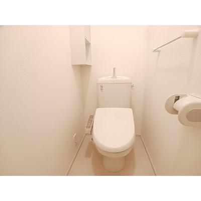 エレガントリヴ 104【管理NO：1-018081601-01040】 ★家具家電は申し込み後に搬入します★の物件画像