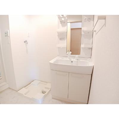 ホワイトローズ 101【管理NO：1-017483801-01010】 ★家具家電は申し込み後に搬入しますの物件画像