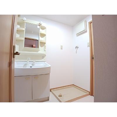 インプレス 201【管理NO：1-011898901-02010】 ★家具家電は申し込み後に搬入しますの物件画像