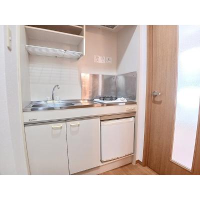 ラフィネ 101【管理NO：1-010931301-01010】 ★家具家電は申し込み後に搬入します★の物件画像