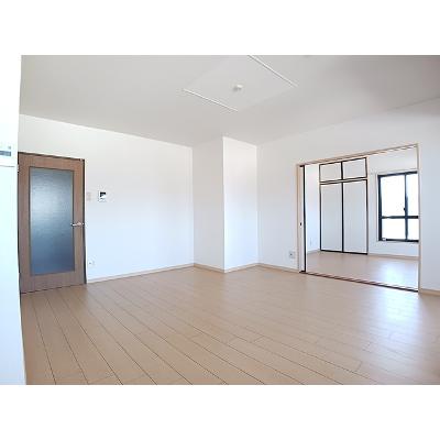 カサ・ヴィアーレ 301【管理NO：1-009489401-03010】 ★家具家電は申し込み後に搬入します★の物件画像