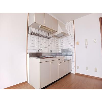 フォレスト矢倉 101【管理NO：1-006588001-01010】 ★家具家電は申し込み後に搬入しますの物件画像