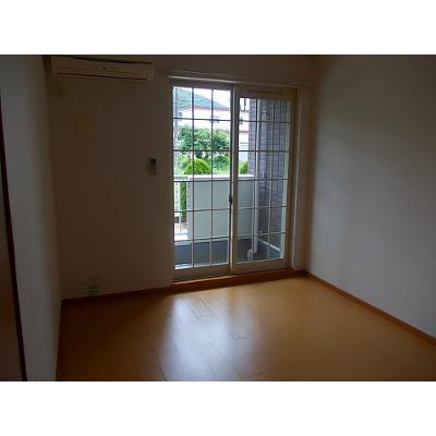 サンリットベルＡ 103【管理NO：1-014965201-01030】 ★家具家電は申し込み後に搬入します★の物件画像