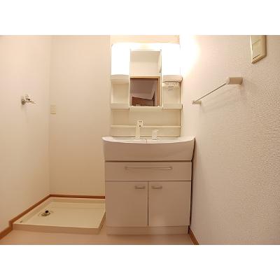 ベル　アンジュⅡ 101【管理NO：1-014961102-01010】 ★家具家電は申し込み後に搬入します★の物件画像